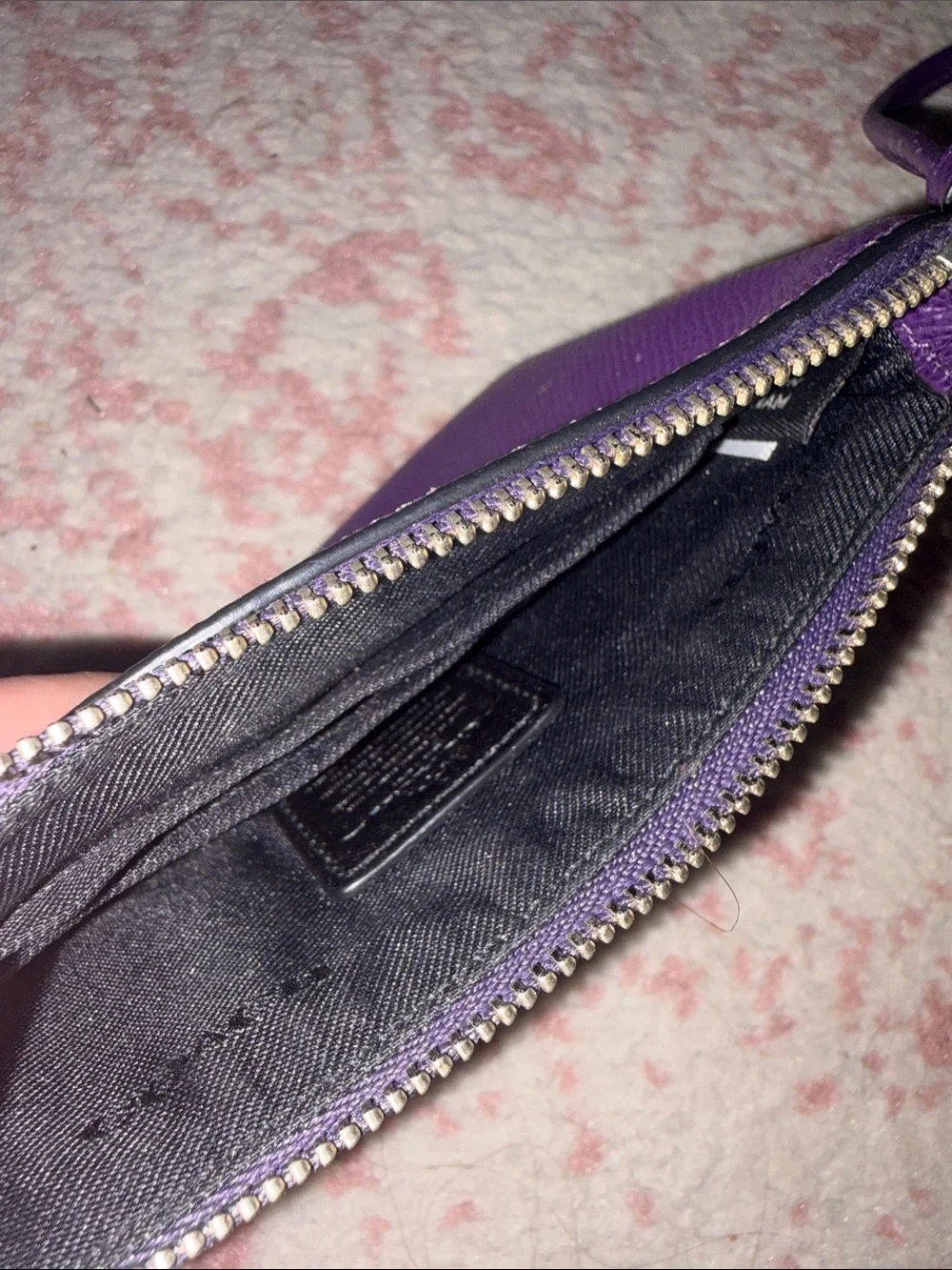Coach Purple Leather Wristlet with Silver Hardware💖👼🏼🫧